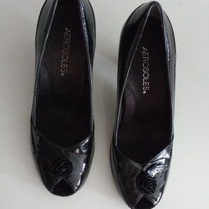 Women's Dress shoes / Black with heels